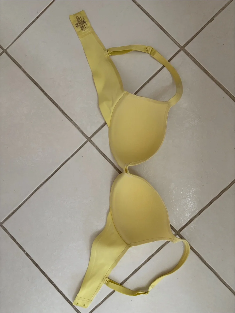 Ambrielle Light Yellow Smooth Moulded T-Shirt Bra